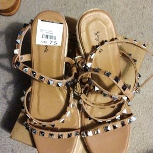 Liz Cole tan wedges, brand new, silver metal accent pieces. Rope wedge.